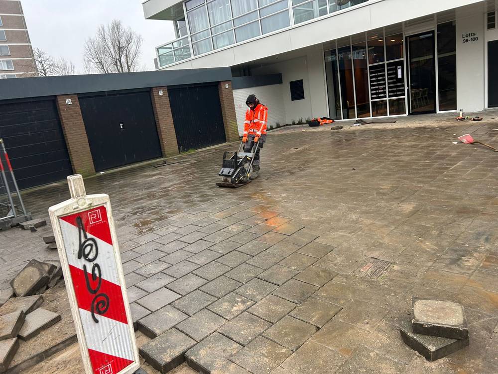 Aftrillen straatwerk